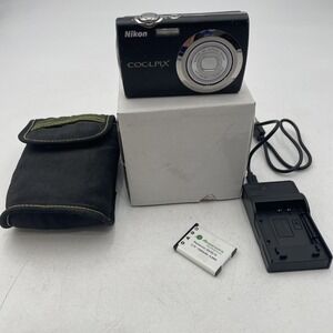 Nikon COOLPIX S230 10.0MP Digital Touchscreen Camera Black+Battery+Charger+Case